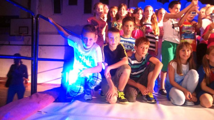 PLESNA SKUPINA FLY TEAM NA  4. PLESOMANIJI U BUZETU
