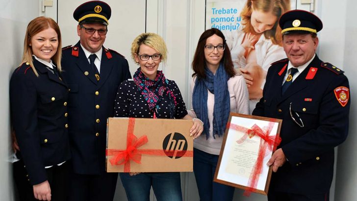 DVD Buje donirao novac, laptop i vagu za bebe