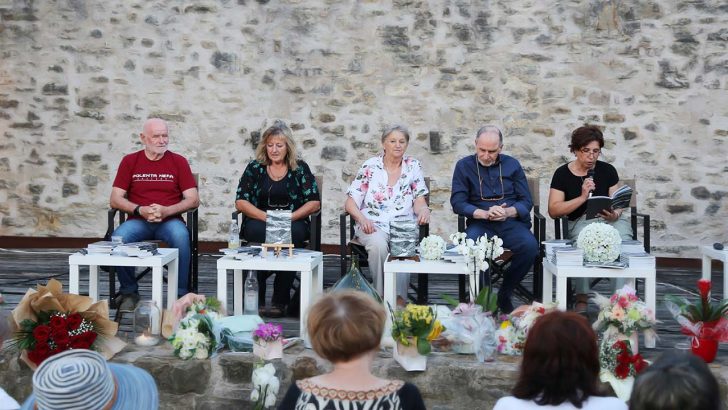 U kaštelu Petrapilosa nedavno je predstavljena knjiga Anite Crevatin, rođene Ratoša, iz Buja