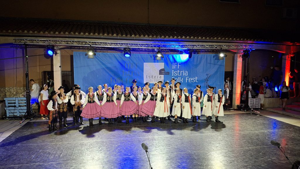 U Bujama održan folklorni festival Istria Folk Fest 2024