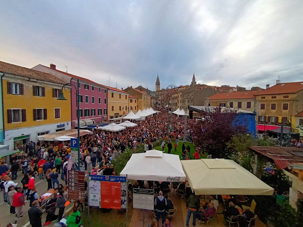 Fešta grožđa u Bujama - velika završnica uz tombolu i zabavu