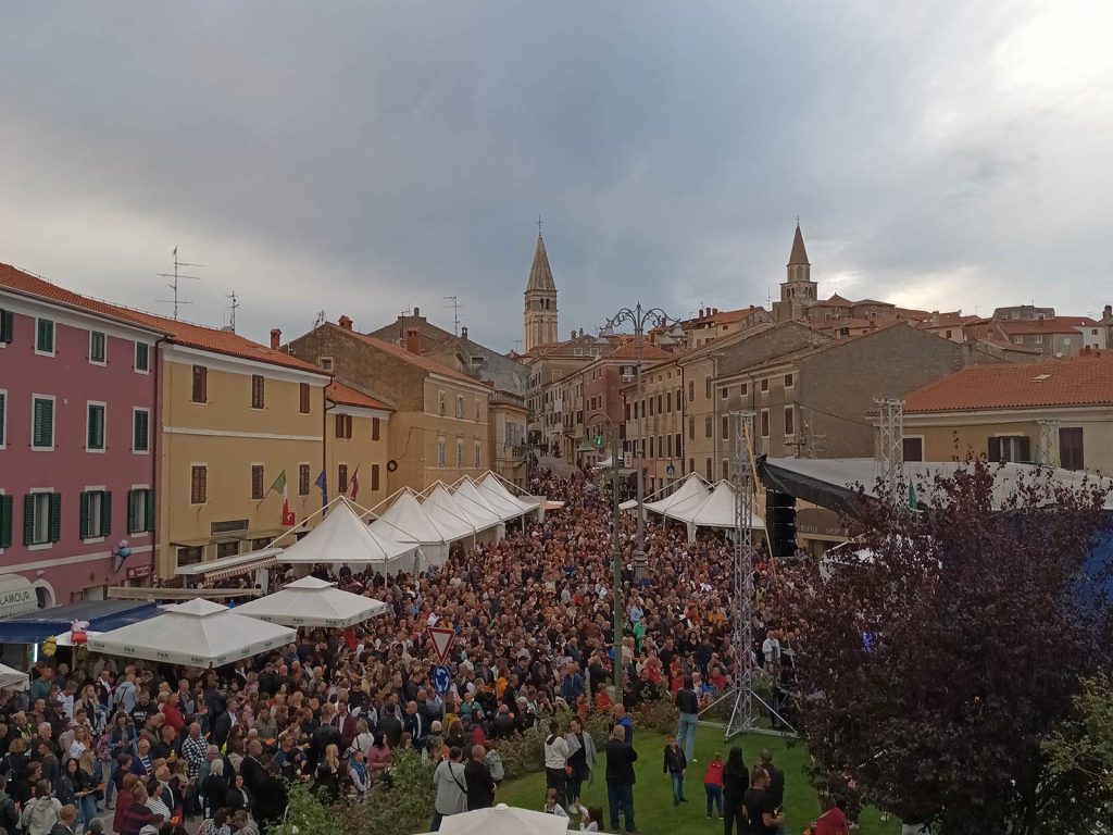 Fešta grožđa u Bujama - velika završnica uz tombolu i zabavu