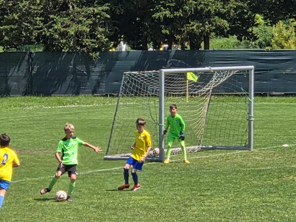 Nogometna čarolija u Bujama – U-11 ekipa NK Buje slavila 9:3 protiv Rovinja