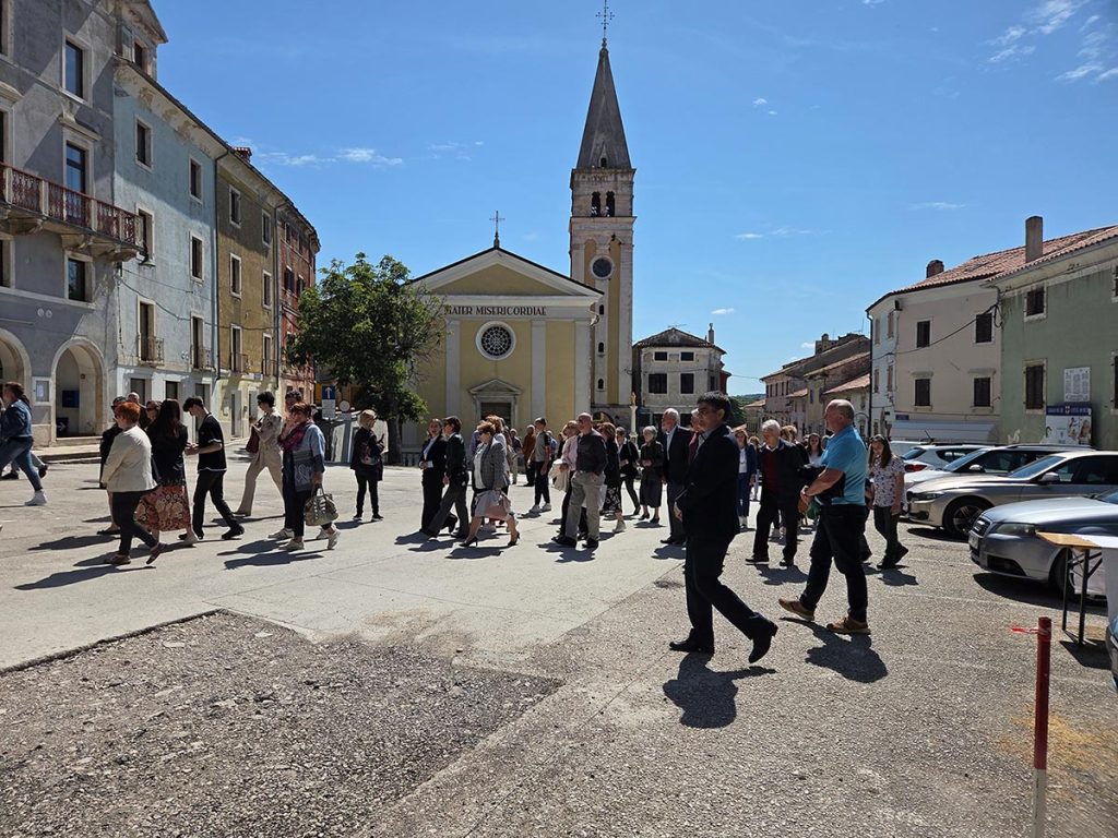 Buježi proslavili blagdan sv. Servula uz svečanu misu i procesiju