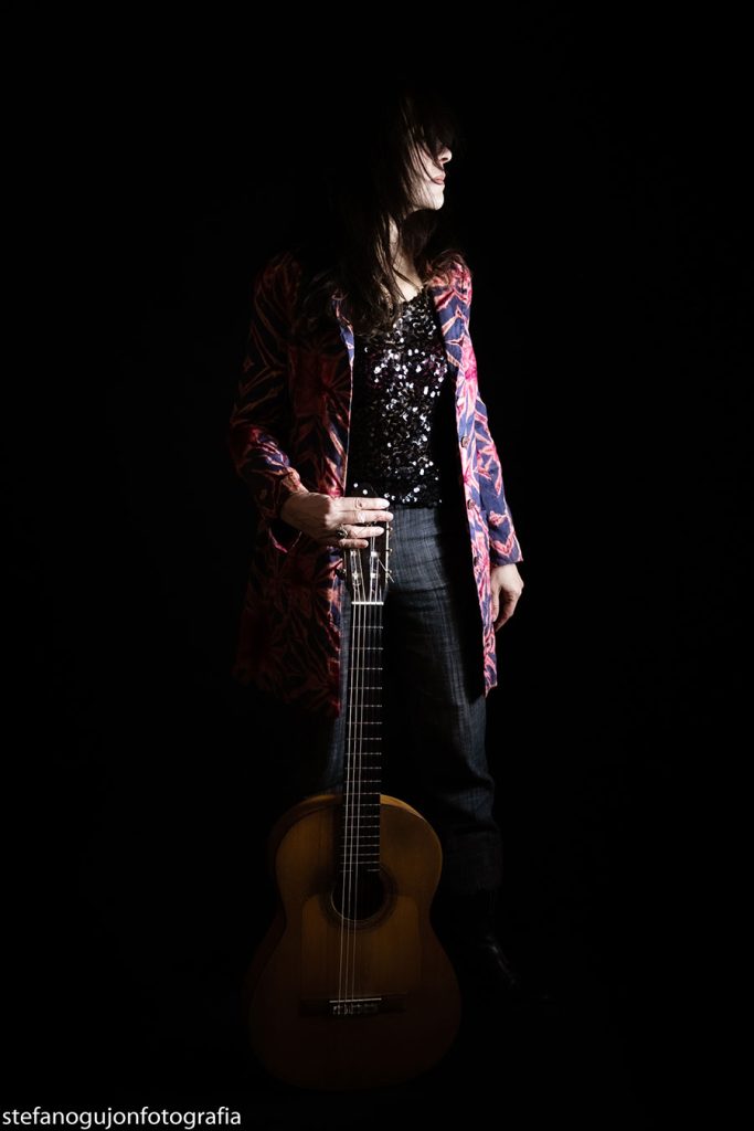 Anna Garano nastupa na koncertu zalaska sunca u Momjanu