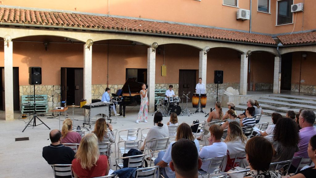 Glazba za sve generacije: Dani grada Buja spojili baroknu čaroliju i mladenačku energiju