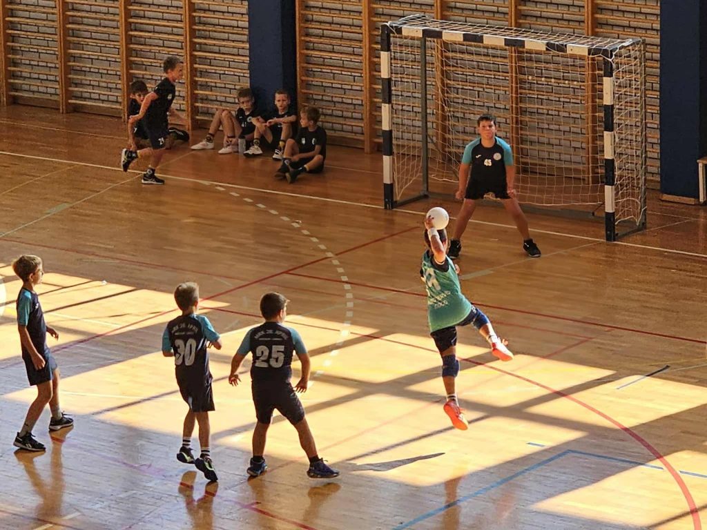 Grad Buje proslavio 119. Dane grožđa uz glazbu, sport, vino i veselje