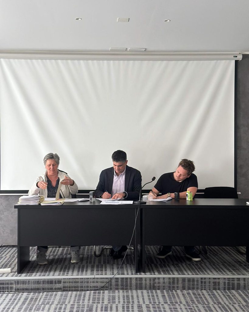 Grad Buje ulaže u zajednicu: potpisani ugovori za udruge, kultura u fokusu