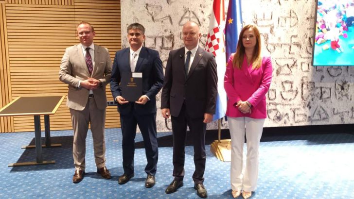 Potpisan ugovor za opremanje Dječjeg vrtića Buje za kvalitetniju skrb predškolske djece