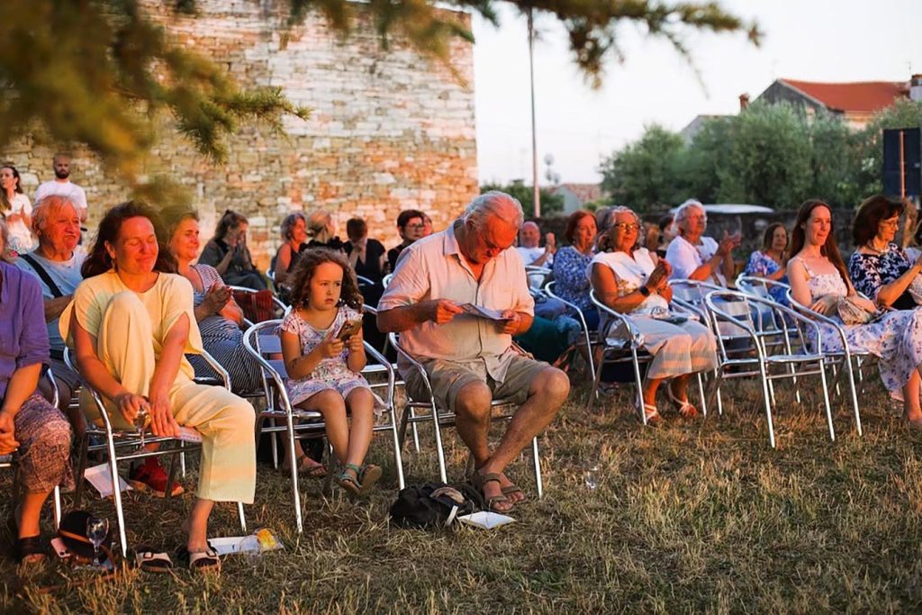 Toranj žena ponovno je postao mjesto gdje umjetnost pronalazi svoj glas