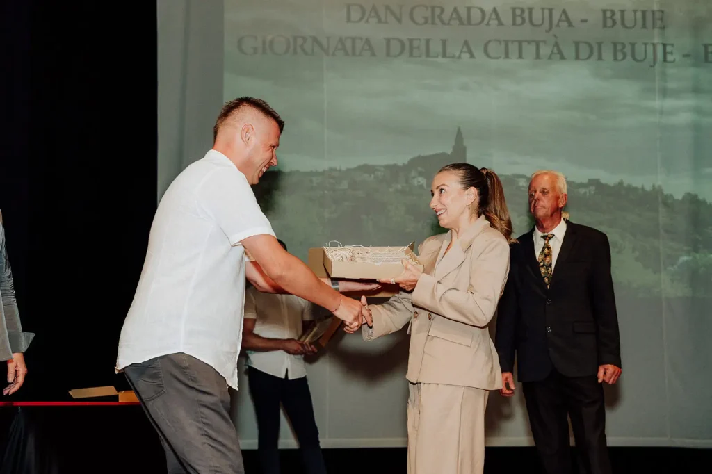 Svečanom sjednicom obilježen Dan Grada Buja